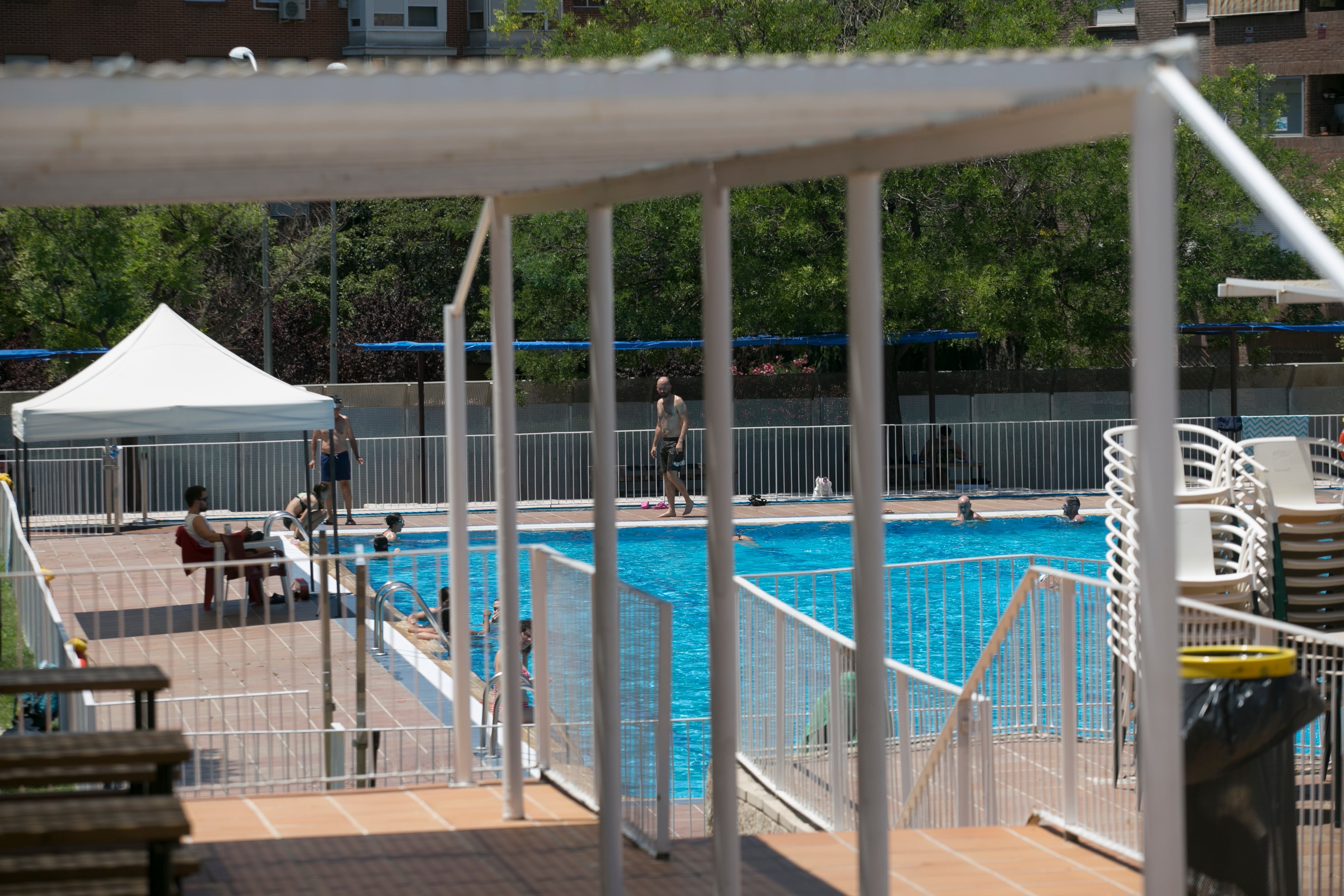 Madrid abre las piscinas municipales: precios, horarios y cómo comprar las entradas