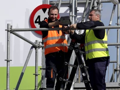 Operarios trabajando.