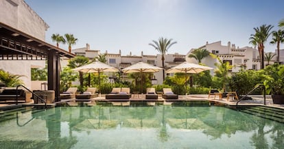 Piscina del hotel Nobu en Marbella.