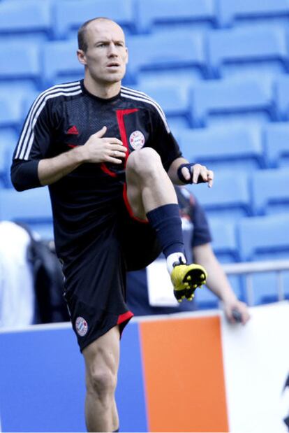 Robben, ayer entrenándose en el Bernabéu.