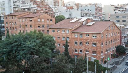 Edifici d&#039;Antoni de Moragas, al carrer Gomis de Barcelona.