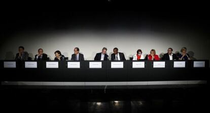 Conselho consultivo do Google em sua primeira reunião, em Madri.