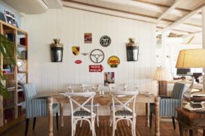 Mesas en el interior del restaurante.