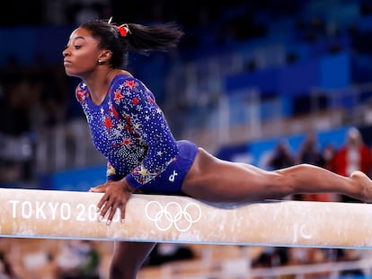 La gimnasta estadounidense Simone Biles en los Juegos Olímpicos de Tokio 2020