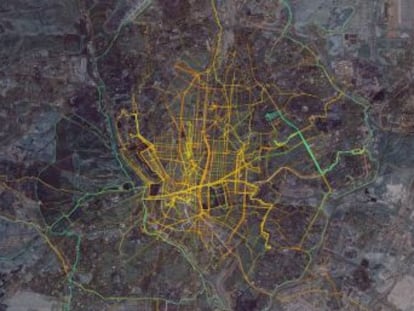 Un proyecto de la UCM rastrea sobre un mapa 250.000 rutas de bicis por toda la capital para su análisis