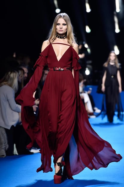 Elie Saab : Runway &#8211; Paris Fashion Week Womenswear Fall/Winter 2016/2017