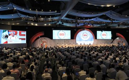 AMLO habla durante la inauguración de la Convención Bancaria 85, en Acapulco (México)