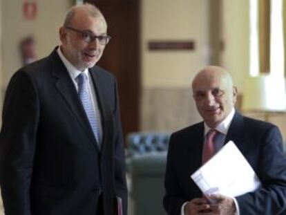 Peñalosa (izquierda) y Navarrete, antes de comparecer en el Senado.