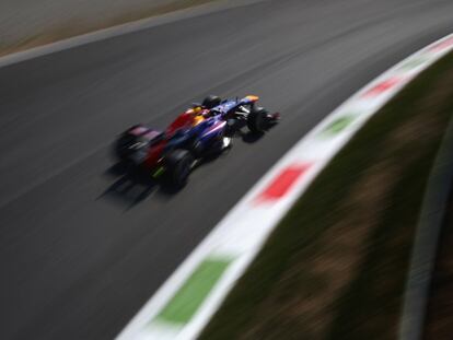 Vettel rueda en el circuito de Monza.