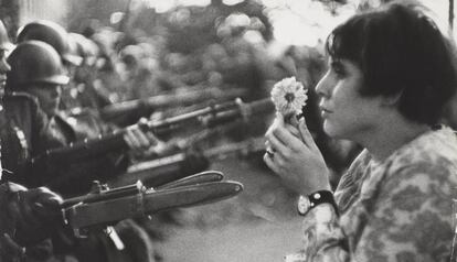 'La chica con la flor' (1967), de Marc Ribaud, formará parte de la muestra 'Cámara y ciudad'. 