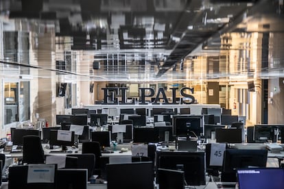 The EL PAÍS newsroom on December 22, 2020.