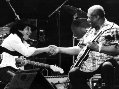 Raimundo Amador y B. B. King, en San Sebastián en 1995.