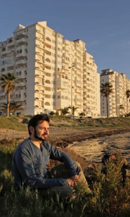 Álvaro Sixto es voluntario del grupo ecologista Anse y vecino de La Manga.