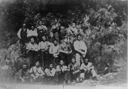 Congreso fundacional de la Federación de Guerrillas de León-Galicia en los montes de Ferradillo (Priaranza del Bierzo, León).