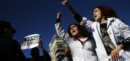 Trabajadores de La Princesa protestan contra los recortes.