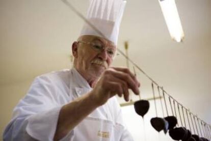 El maestro chocolatero Eduard Fruth.