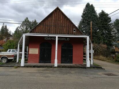 El peri&oacute;dico local en Idaho City.