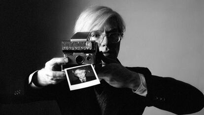 'Andy Warhol', retratado en 1974.