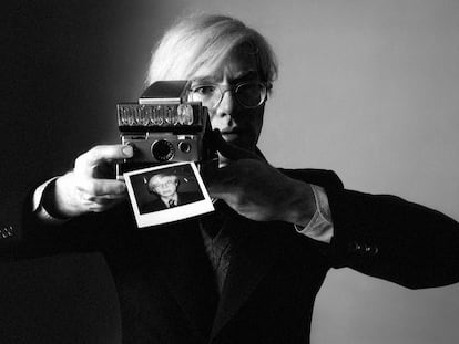 'Andy Warhol', retratado en 1974.