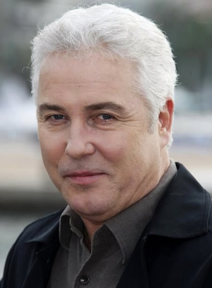 El actor estadounidense William Petersen, que ha encarnado durante nueve a?os al criminalista Gil Grissom en <i>C.S.I.</i>, ha recordado en Cannes sus inicios como actor en la localidad de O?ate, en la provincia vasca de Guipzcoa, entre 1974 y 1975. "Pas uno de los mejores a?os de mi vida y me enamor de mi profesin. Tena veinte a?os y mi profesor era John Woodward, un actor jubilado que me ense? las claves del teatro. Ya s que es raro hacer un curso de teatro en Espa?a en ingls, pero Shakespeare se interpreta mejor en ese idioma", ha declarado entre bromas.