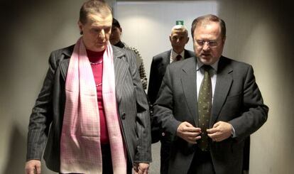 Helga Schmidt en 2009 con el entonces consejero de Cultura, Alejandro Font de Mora.