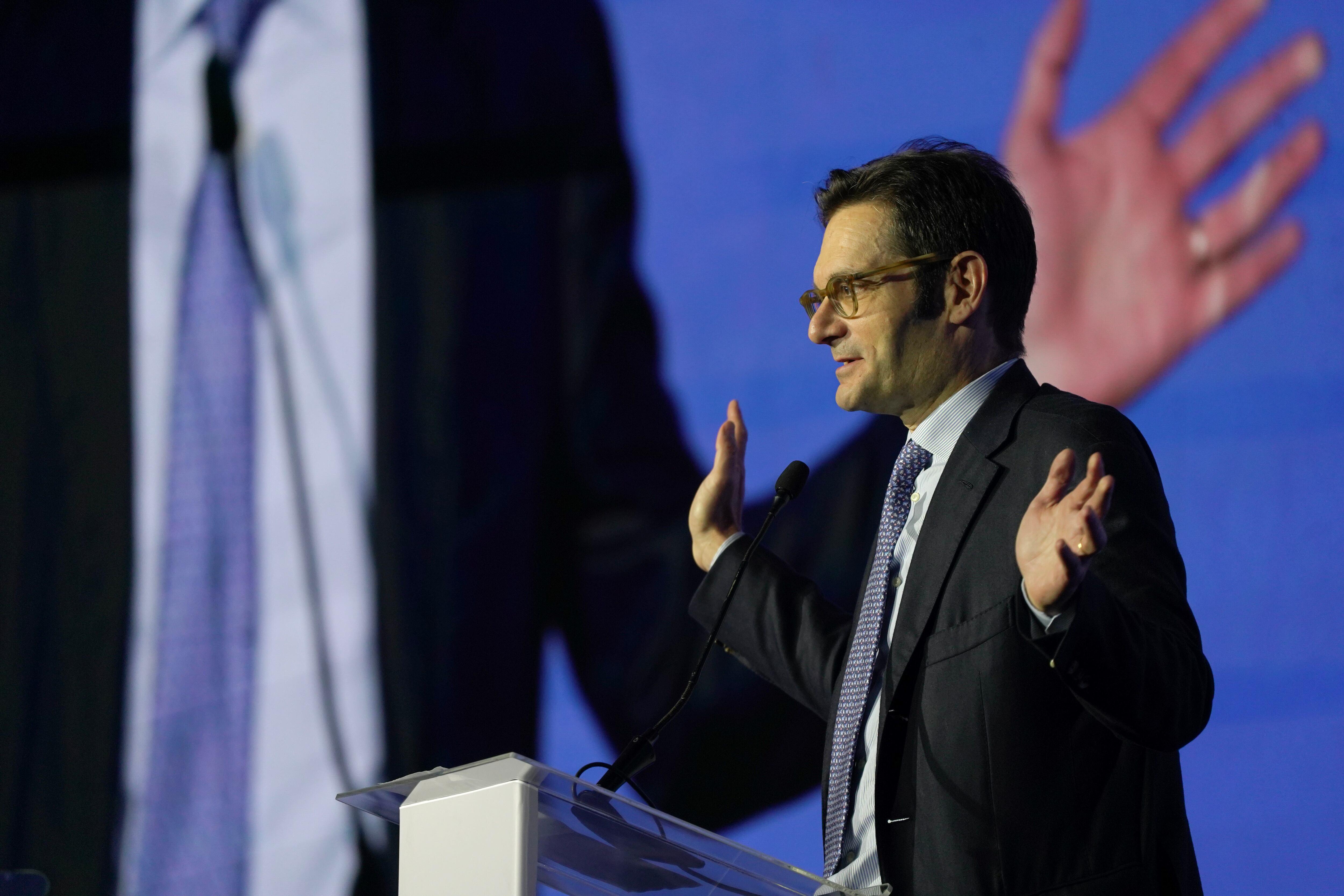El presidente de Grupo Prisa, Joseph Oughourlian, durante su participación en la ceremonia de inauguración.