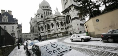 Aspecto de la Basílica del Sagrado Corazón de Montmarte, en París