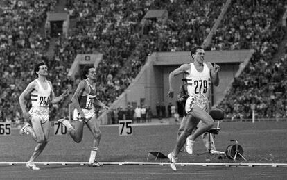 Ovett esprinta y logra el oro en los 800 metros de Moscú 1980, en una prueba en la que era favorito Coe, que acabó segundo.