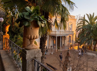 El carmen de los Mártires, un edificio abierto al público.