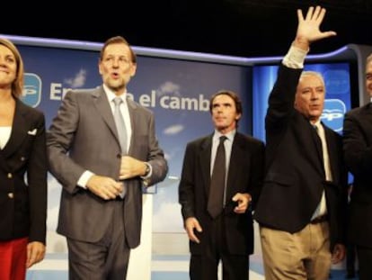  Ana Mato,Dolores de Cospedal, Mariano Rajoy, Jos&eacute; Mar&iacute;a Aznar, Javier Arenas y Esteban Gonz&aacute;lez Pons.