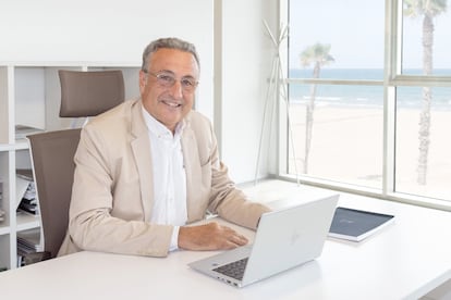Félix Martí, director general de Resuinsa en la sede de la compañía en Alboraya (Comunidad Valenciana).