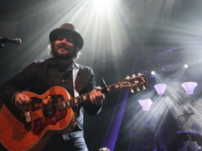 Jeff Tweedy, cantante de Wilco, durante el concierto de presentaci&oacute;n de su disco &#039;The whole love&#039; en Madrid (2011).
