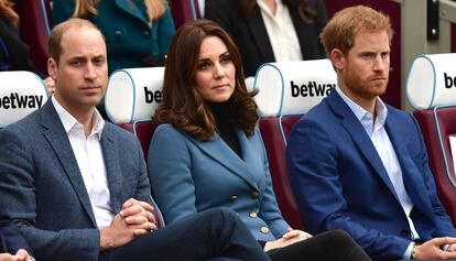 Guillermo, Kate y Enrique de Inglaterra.