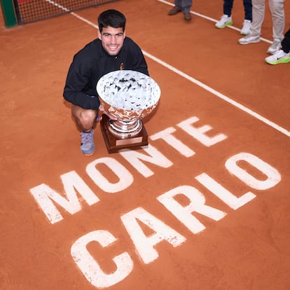 MONTE-CARLO, MONACO - APRIL 13: Carlos Alcaraz of Spain poses the trophy after winning the final of the singles between Carlos Alcaraz of Spain and Lorenzo Musetti of Italy during Day Eight of the Rolex Monte-Carlo Masters at Monte-Carlo Country Club on April 13, 2025 in Monte-Carlo, Monaco. (Photo by Mateo Villalba/Getty Images)