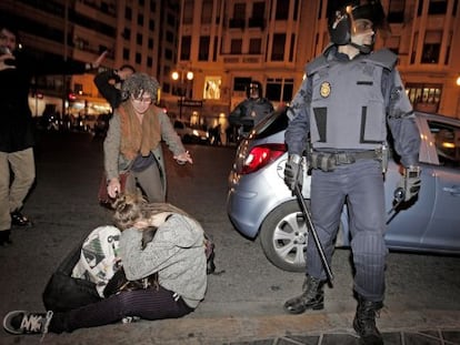 La policía detuvo ayer a otros 26 estudiantes en Valencia.