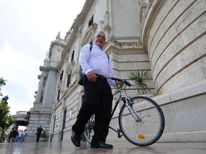 El alcalde de Valencia, Joan Rib&oacute;.