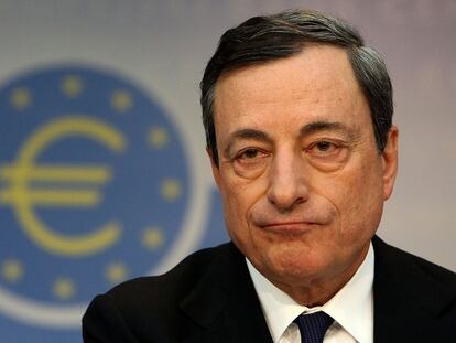 Draghi desenfunda sin disparar