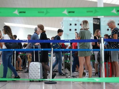 Colas en el Aeropuerto de El Prat.