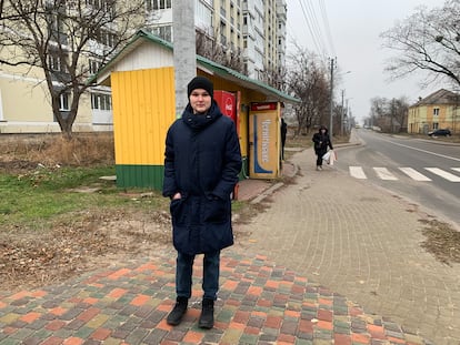 Vadim Yevdorkimenko, en la calle Yablonska de Bucha, este lunes.