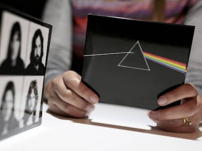 Primer disco y caja contenedora de la colección 'Pink Floyd'. 