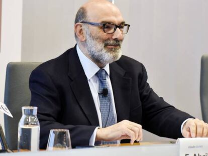 Fernando Abril-Martorell, presidente ejecutivo de Indra, durante un desayuno en ESADE.