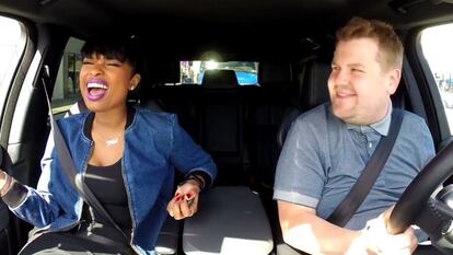 La cantante Jennifer Hudson y James Corden, en uno de los momentos de su 'Carpool Karaoke'.