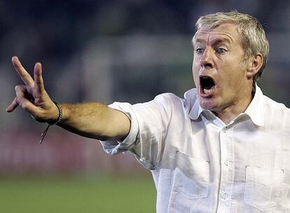 Luis Fernández, en su etapa como entrenador del Betis.