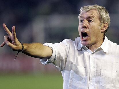 Luis Fernández, en su etapa como entrenador del Betis.
