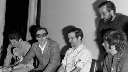 Berri, Godard, Truffaut, Polanski e Malle (de pé), durante a entrevista coletiva