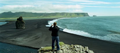 Playa en Dyrholaey, en el extremo sur de Islandia.