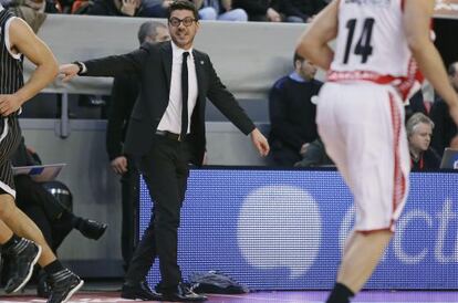 Fotis Katsikaris en su etapa como entrenador del Uxue Bilbao Basket