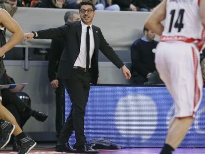 Fotis Katsikaris en su etapa como entrenador del Uxue Bilbao Basket
