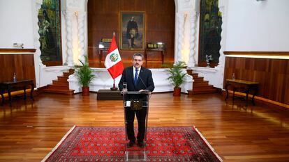 Manuel Merino durante la comparecencia donde presentó su renuncia.