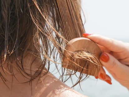 En verano el cabello sufre más y solemos recurrir a productos desenredantes. GETTY IMAGES.